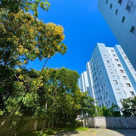Apartamento No Setimo Andar - Estacionamento - 850 Metros Da Praia - Pet Friendly Caraguatatuba Exterior foto